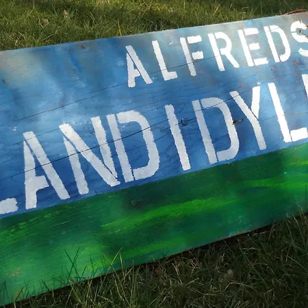 Ferienhaus Alfreds Landidyll *